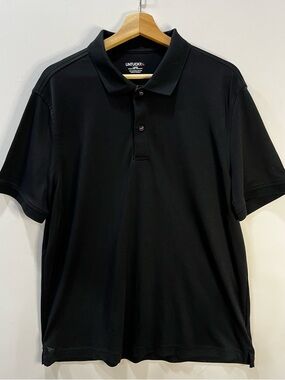 UNTUCKit Men's Damaschino Wrinkle-Free Polo shirt.